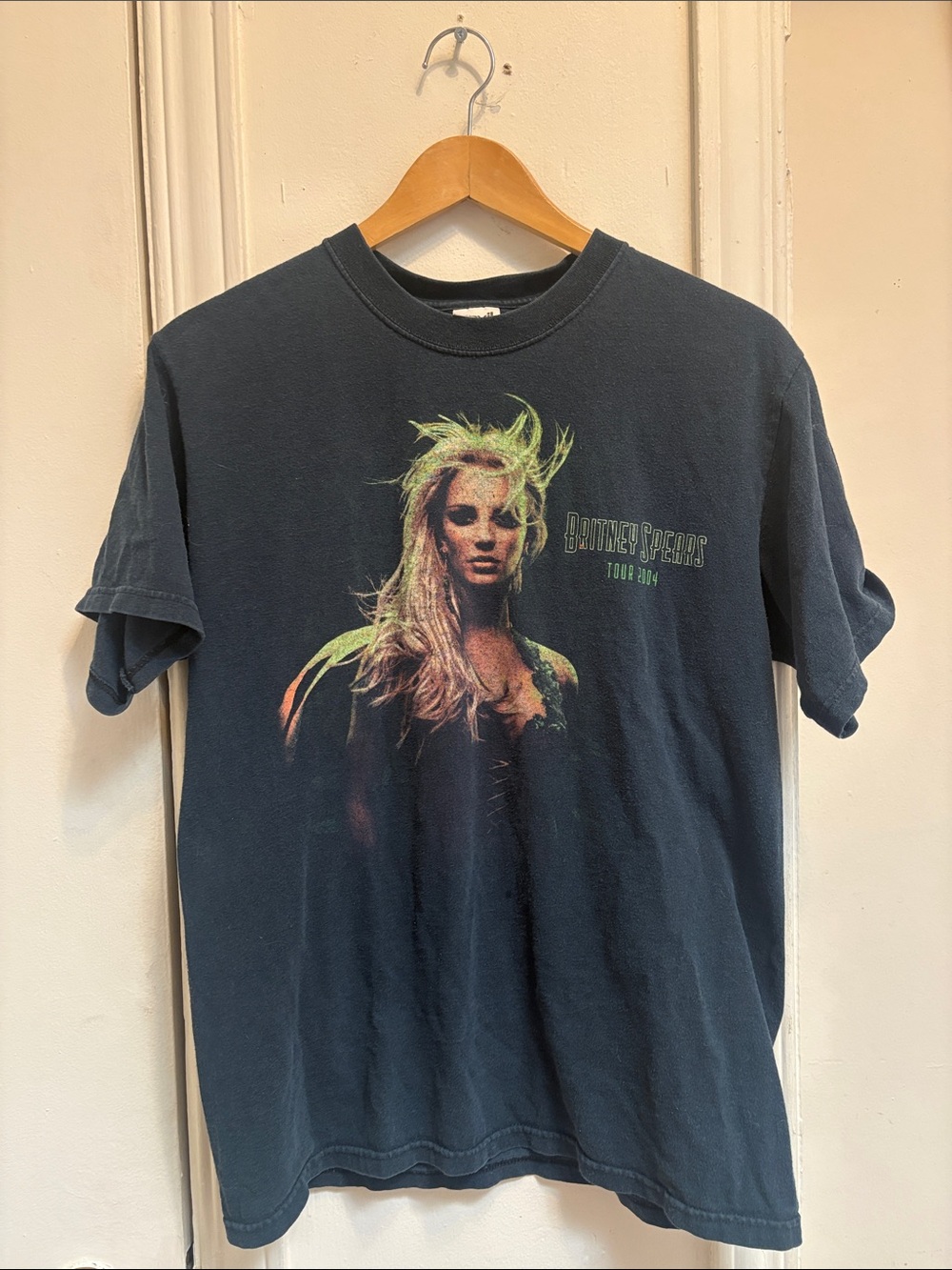 vintage y2k 2004 Britney Spears Tour tshirt medium